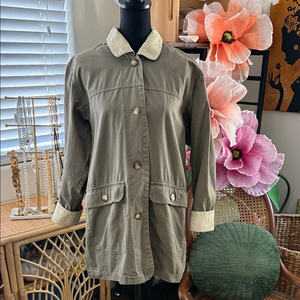 Vintage 90s Marsh Landing Army Green Cream Cord Button Up Oversized Barn Jacket